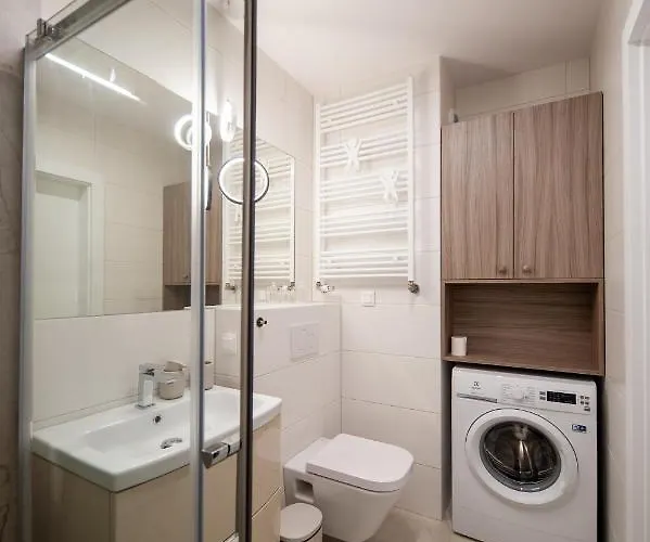 アパート Serenity 103